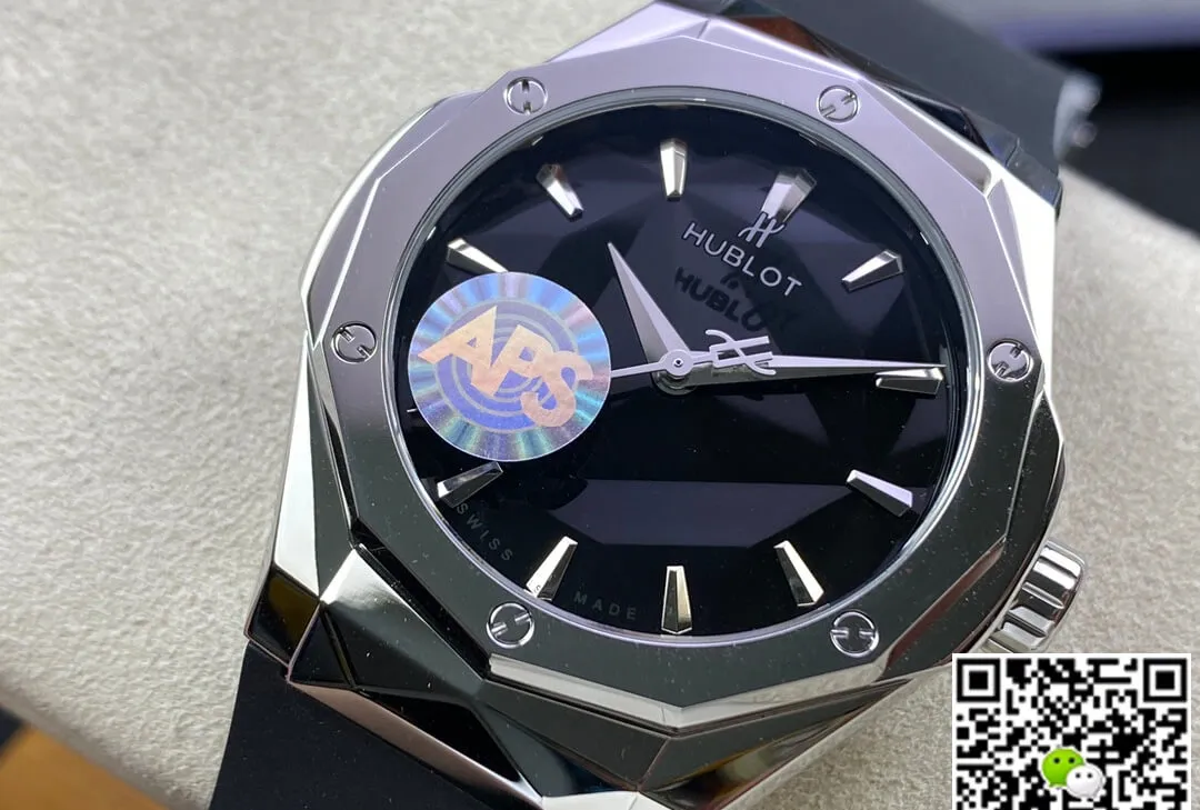 Hublot Classic Fusion 550.NS.1800.RX.ORL19 APS Factory 1:1 Best Edition Replica Watch Black Strap